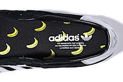 アディダス キャンパス 黒銀（adidas campus xlarge）